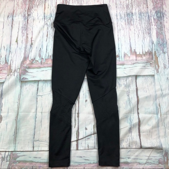 PINK Victoria’s Secret Ultimate Leggings - Picture 5 of 6